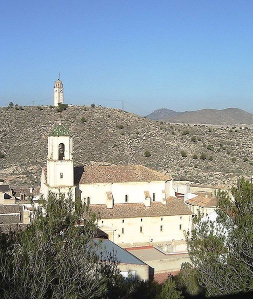 File:Tobarra-iglesia-de-la-Asuncion-reloj-de-la-villa.jpg