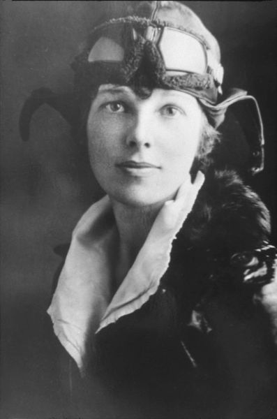 File:Amelia-dressed-to-fly (cropped).jpg