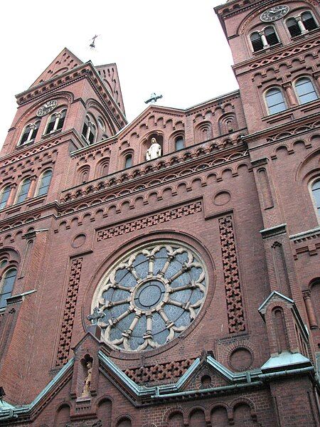 File:Basilica Panewniki facade.jpg