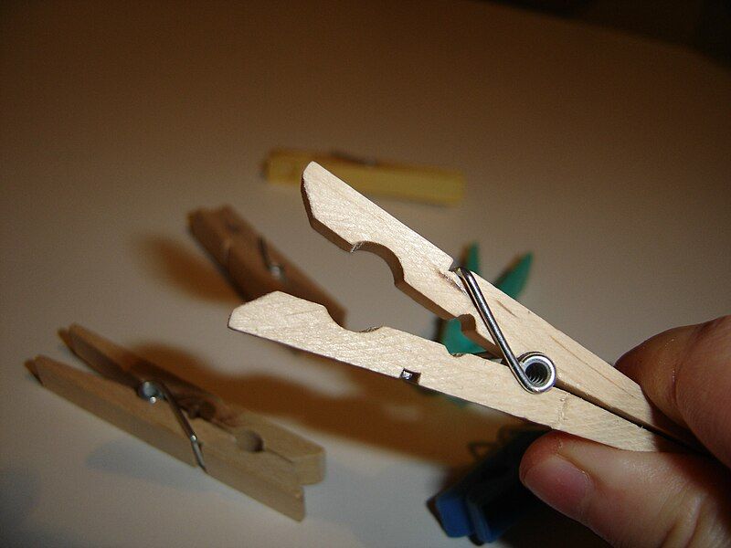 File:Clothespin.jpg