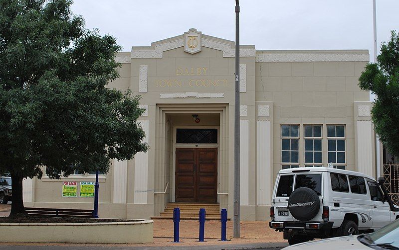 File:DalbyTownHall.JPG