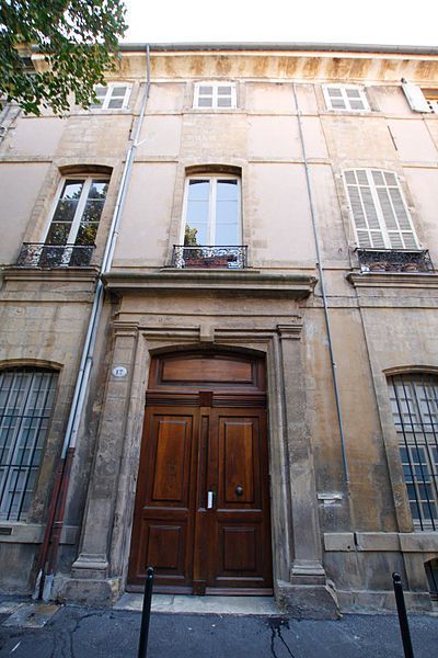 File:Hotel-de-simiane-17-rue-goyrand-aix-en-provence.jpg