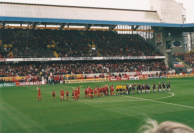 File:Kaiserslautern, Fritz-Walter-Stadion 20000415.jpg