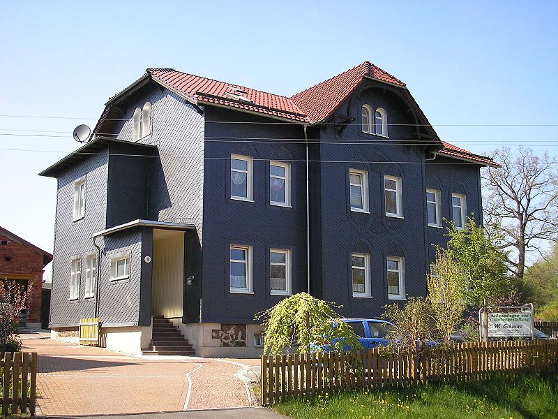 File:Schieferhaus Gehren.JPG