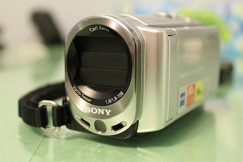 File:Sony Handycam DCR-SX63.jpg