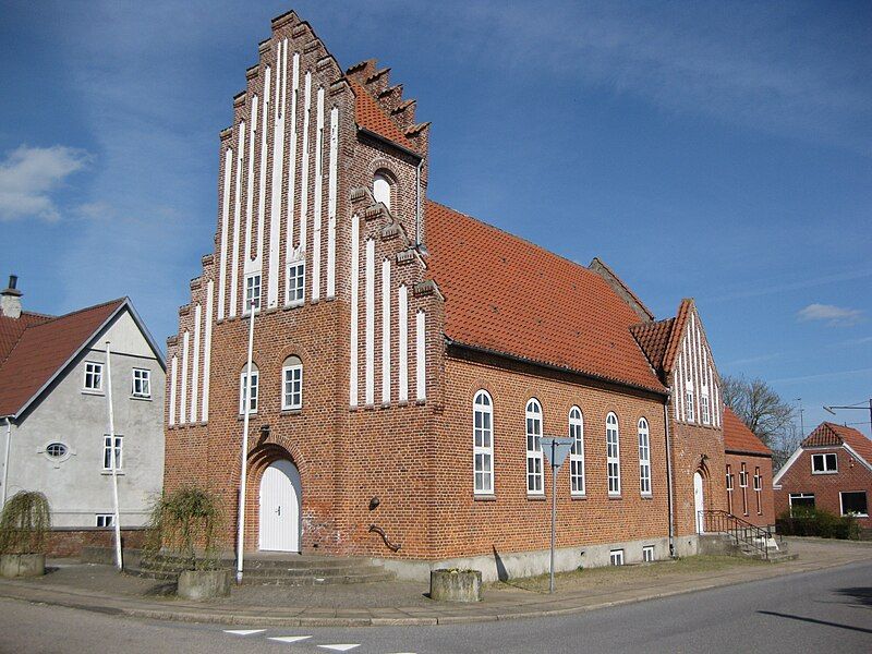 File:Østervrå - Baptistkirken1.JPG