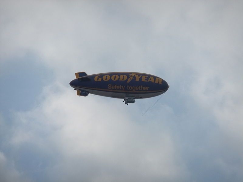 File:Aa goodyearblimp 00.jpg