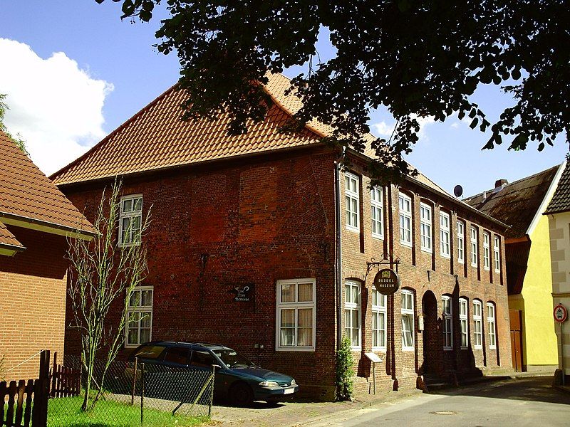 File:Buddelmuseum Osten.jpg