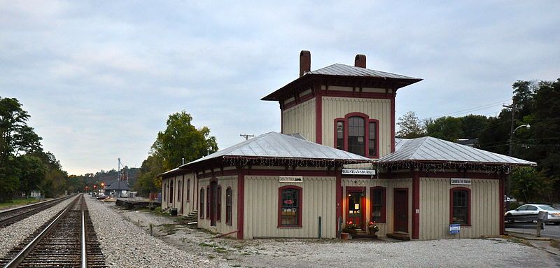 File:Cambria Freight Station.JPG