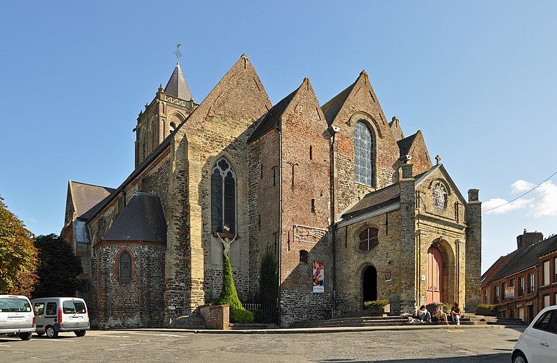 File:Cassel Notre-Dame R07.jpg