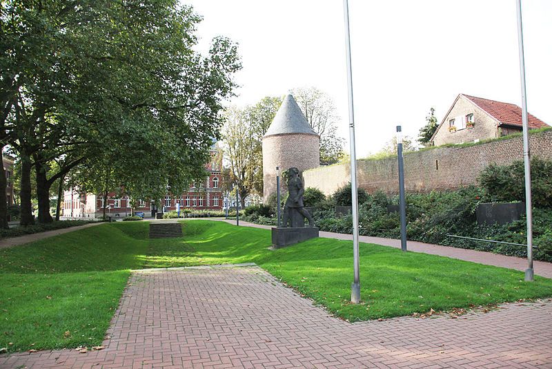 File:Citywall-Dülken.jpg