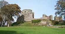 Photograph of a ruinous stone castle