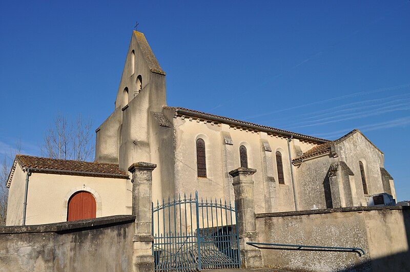 File:Eglise de Grézet-Cavagnan.jpg