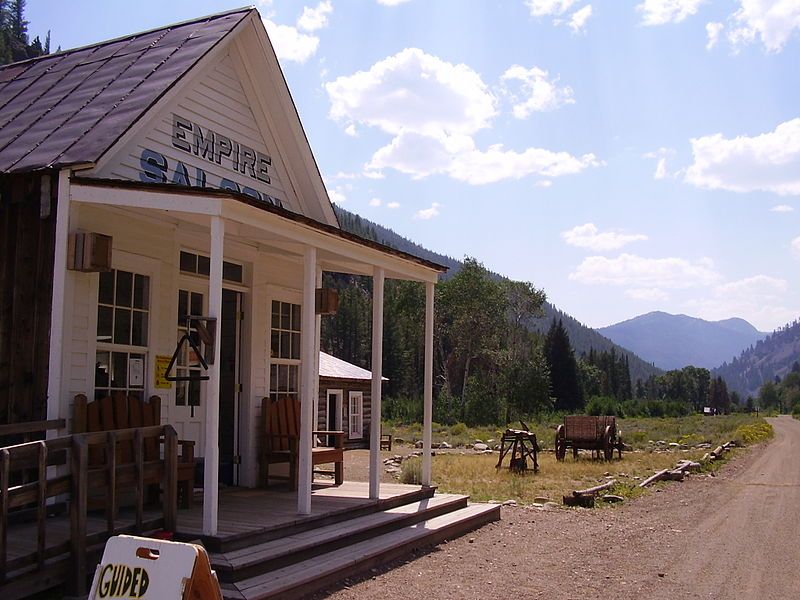 File:Empire Saloon, Custer.jpg