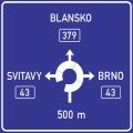 Advance sign for roundabout