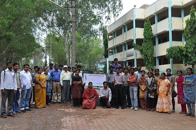 File:Kannada-Wikipedia-Workshop-Dharwad-May-28-2011-group.jpg