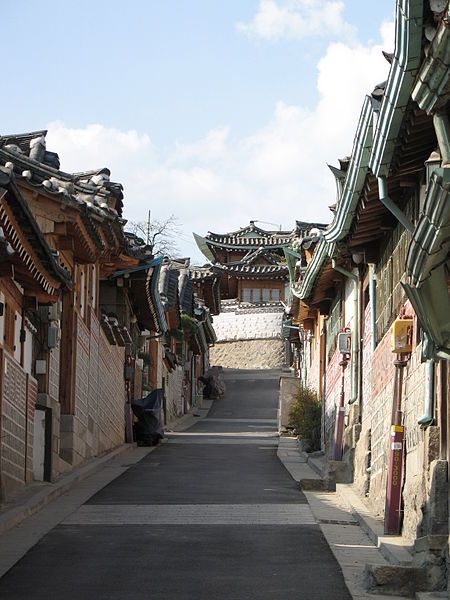 File:Korea-Seoul-Bukchon-01.jpg