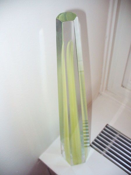 File:KristallenTelevisionAward.jpg