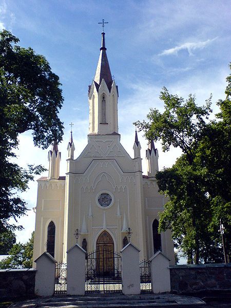 File:Musninkai church front.JPG