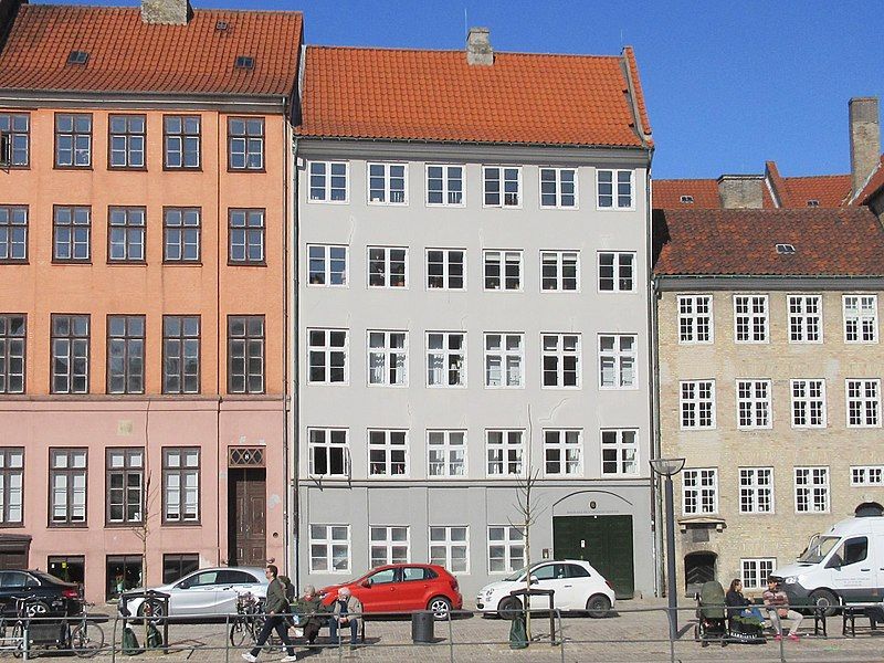 File:Nybrogade 6 (Copenhagen).jpg