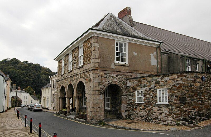 File:Plympton Guildhall.jpg