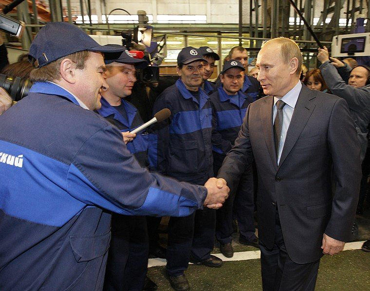 File:Putin votkinsk plant2.jpg