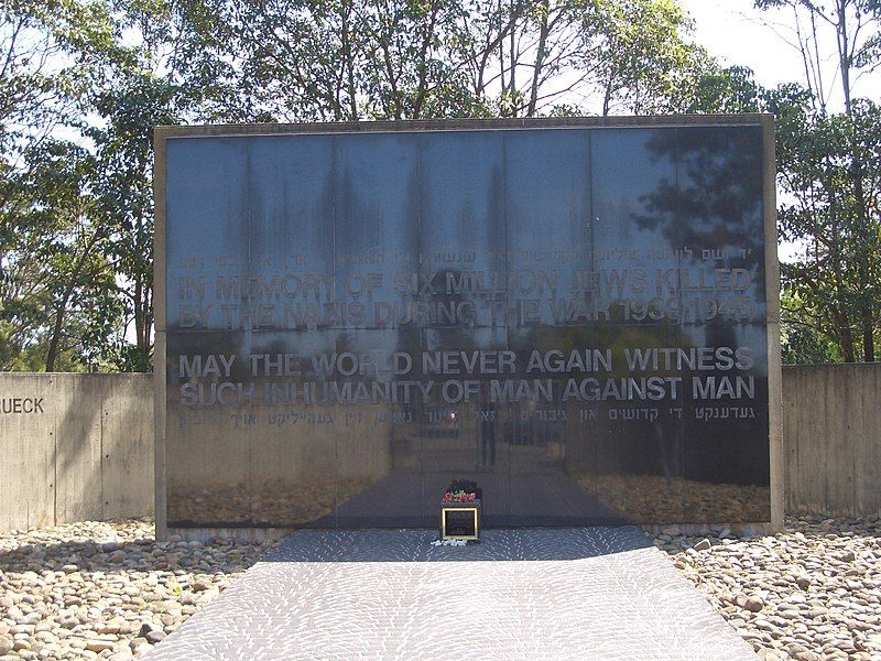 File:Rookwood Cemetery 4.JPG