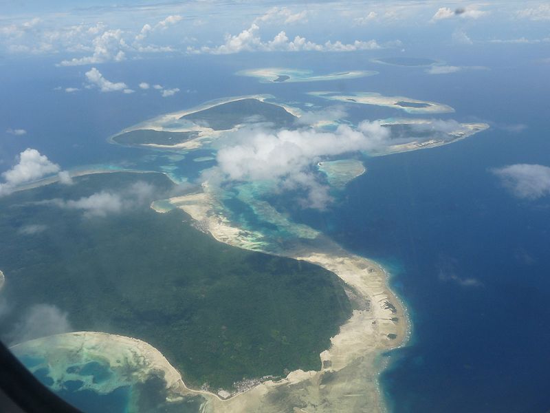 File:Tayando Islands.JPG