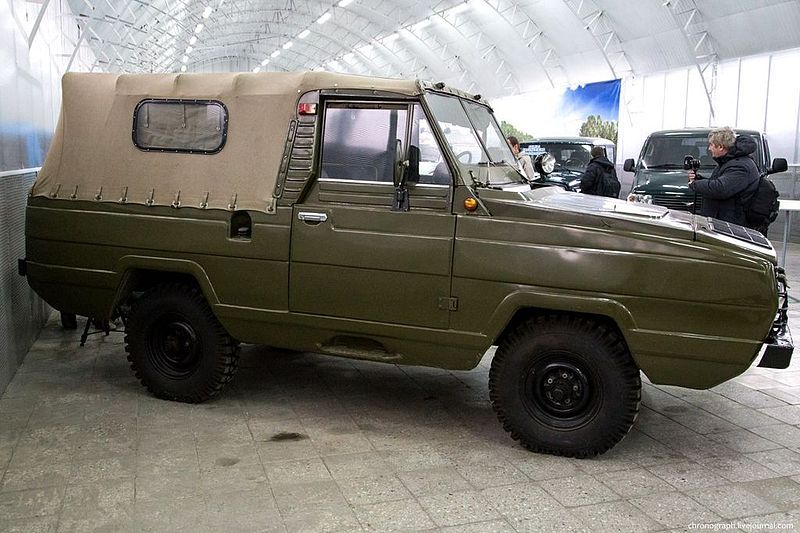 File:UAZ-3907.jpg