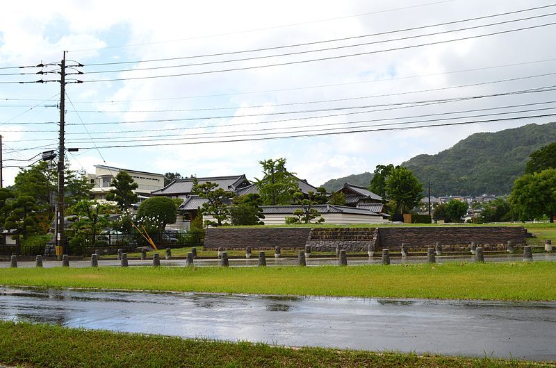 File:Chikuzen Kokubunji zenkei.JPG