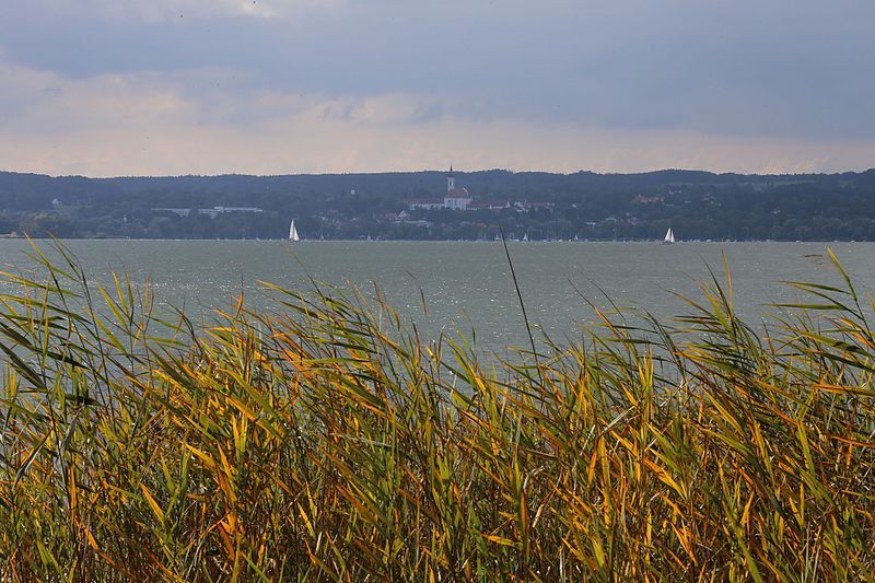 File:Diessen Ammersee-2.jpg