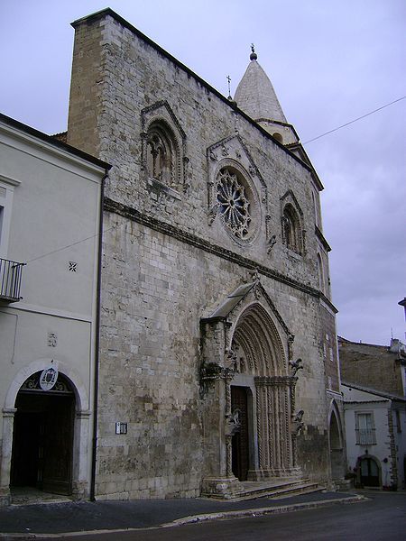 File:Duomo Larino 5.JPG