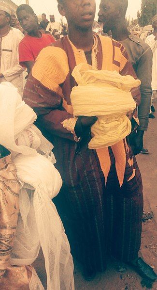 File:Hausa turbaning dressing.jpg