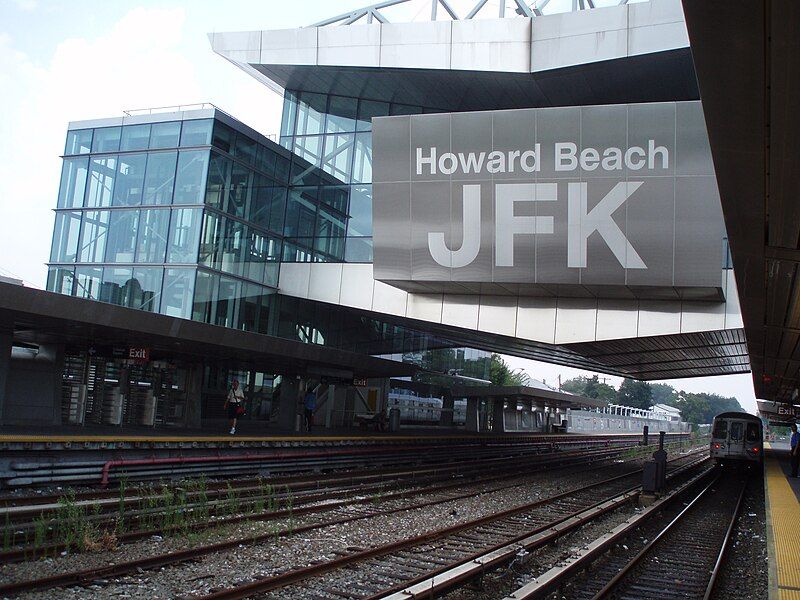 File:Howard Beach JFK.jpg