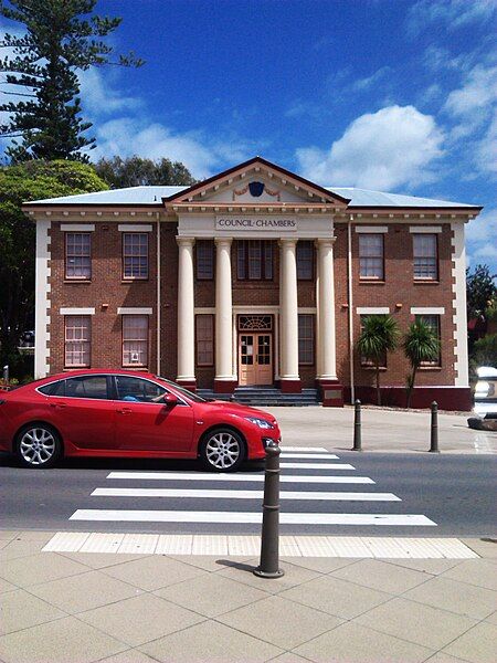 File:Kiama Town Council.jpg