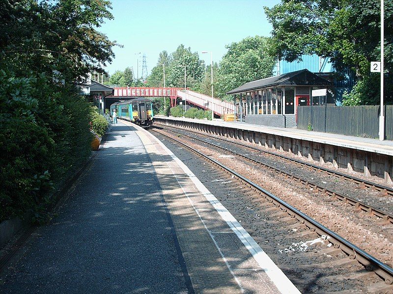 File:New Pudsey Stn.jpg