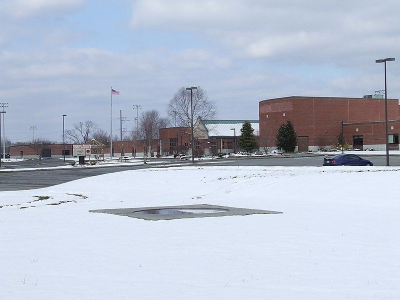 File:Pfhs snow.JPG