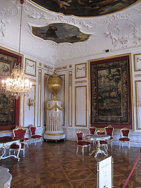 File:Salzburg Residenz 7.jpg