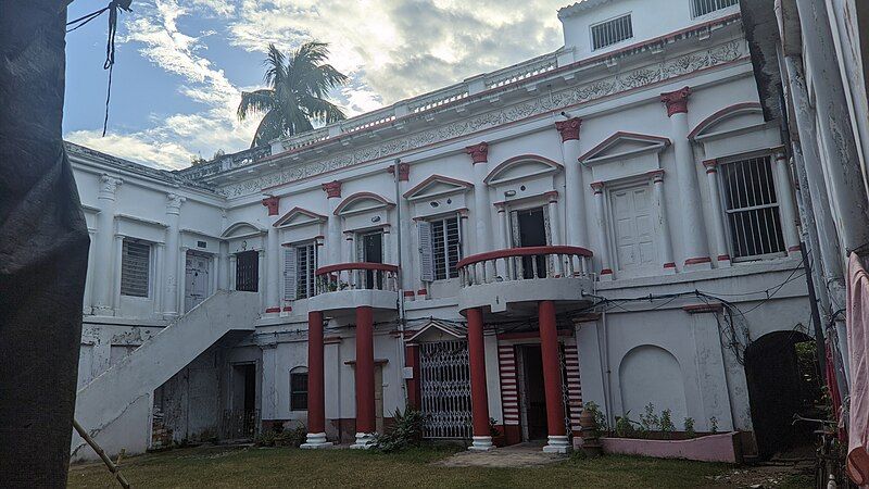 File:Sheoraphulli Rajbari.jpg