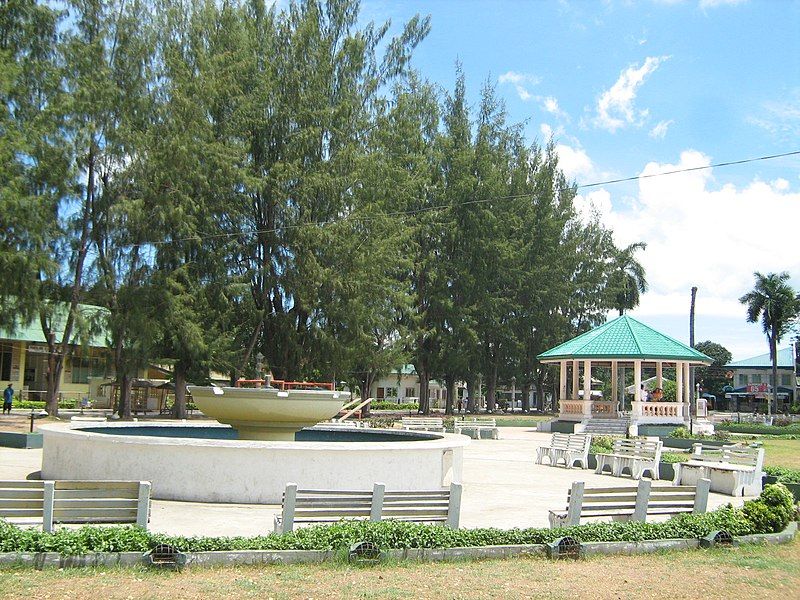 File:Sibulan plaza.jpg