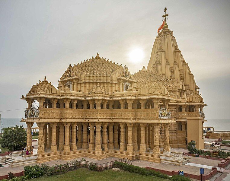 File:Somanath mandir (cropped).jpg