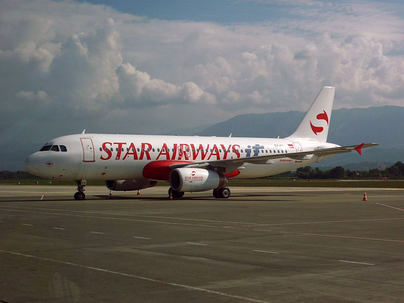 File:StarAirwaysA320za-red.jpg