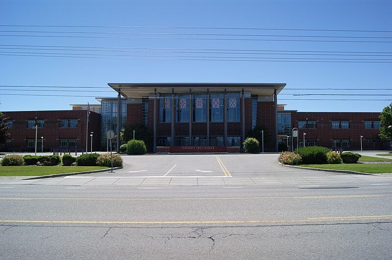 File:UniversityHighSchoolSpokaneValley.jpg