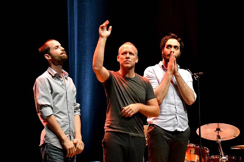 File:Avishai Cohen Trio.jpg