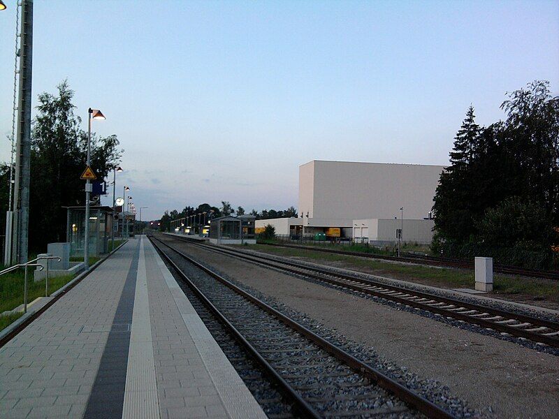 File:Bahnhof Mindelheim 1.jpg