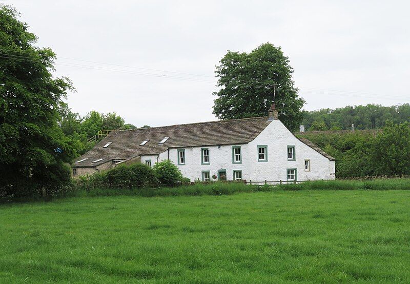 File:Eshbottom Farmhouse.jpg