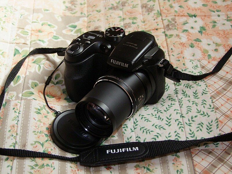 File:Fujifilm S1500.jpg