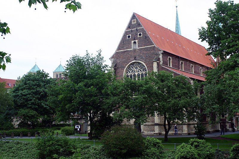 File:Muenster Petrikirche 7142.jpg