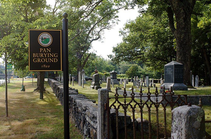 File:Pan Burying Ground.jpg