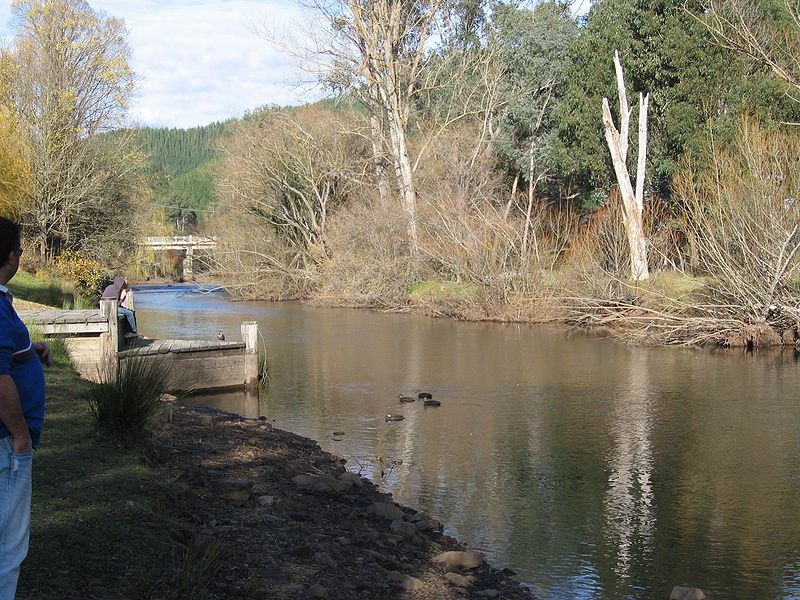 File:PorepunkahOvensRiver.JPG